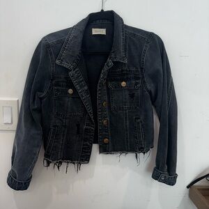 Classic Blue Jean Jacket with Distressed Details and Comfortable Fit